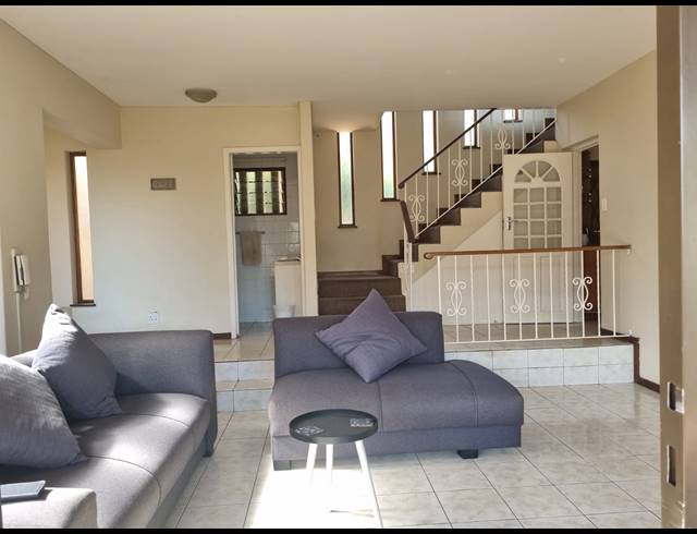 5 BEDROOM TOWNHOUSE FOR SALE IN GLENWOOD